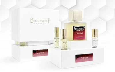 medium-banner-promoting-luxury-perfume-sale-with-10-percent-discount-at-peacock-markets